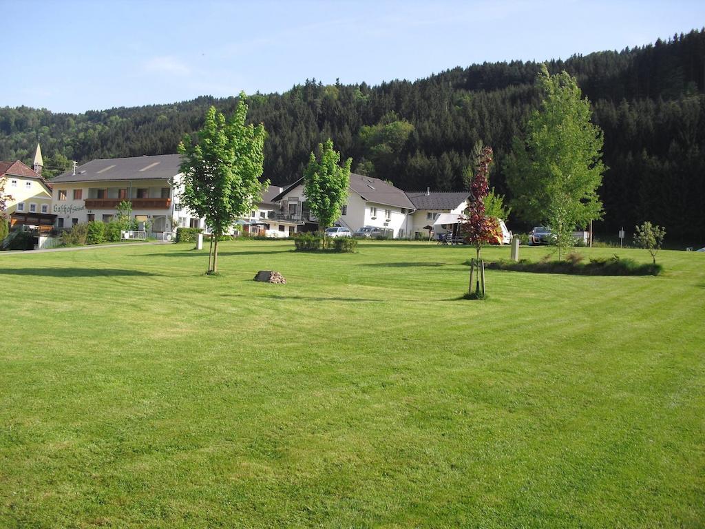 Gasthof Zum Heiligen Nikolaus Haibach ob der Donau Extérieur photo
