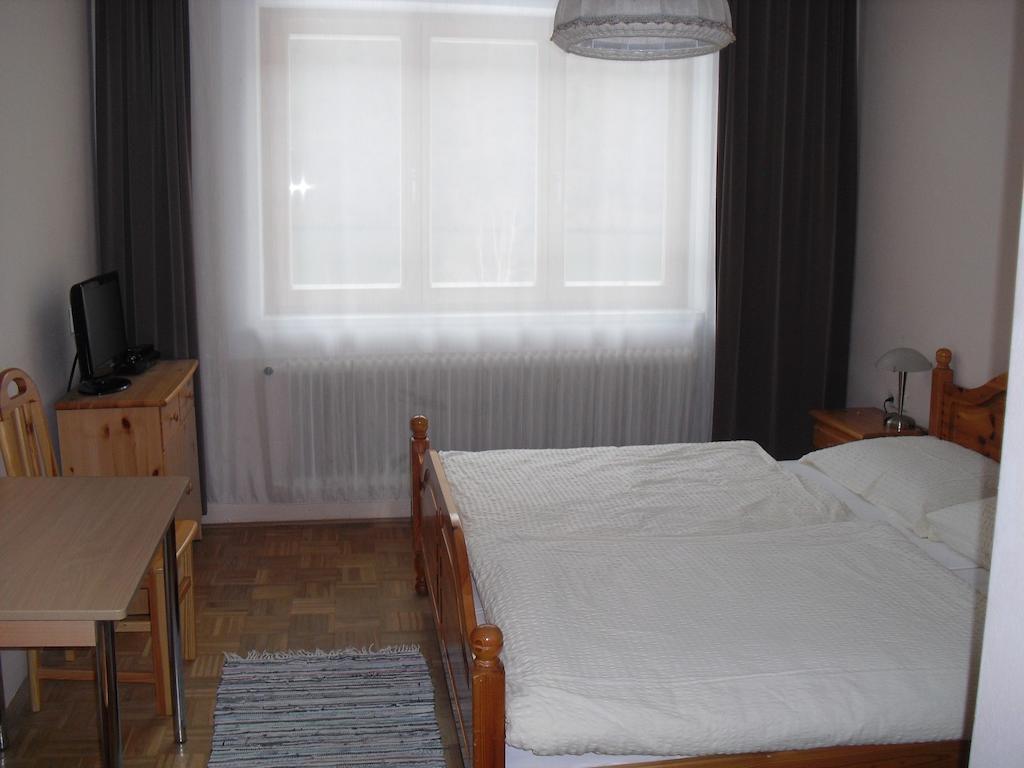 Gasthof Zum Heiligen Nikolaus Haibach ob der Donau Chambre photo