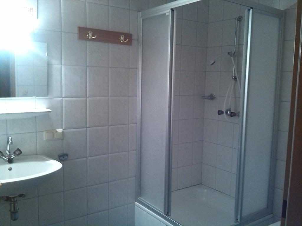 Gasthof Zum Heiligen Nikolaus Haibach ob der Donau Chambre photo